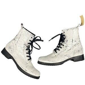 Frye Veronica Boot White Black Size 7.5